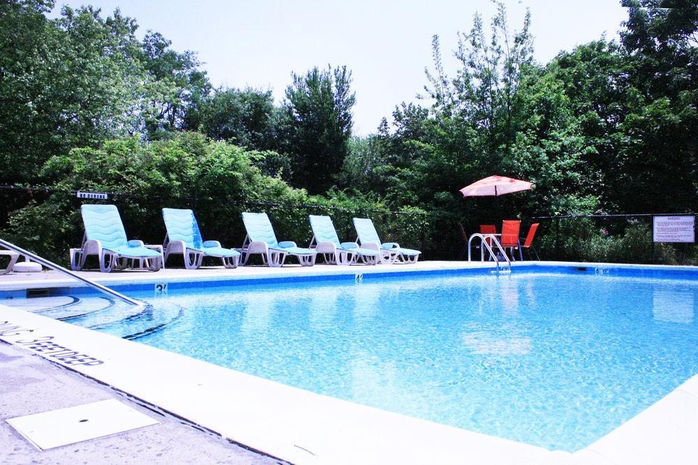 The Easterner Motel Southampton Extérieur photo