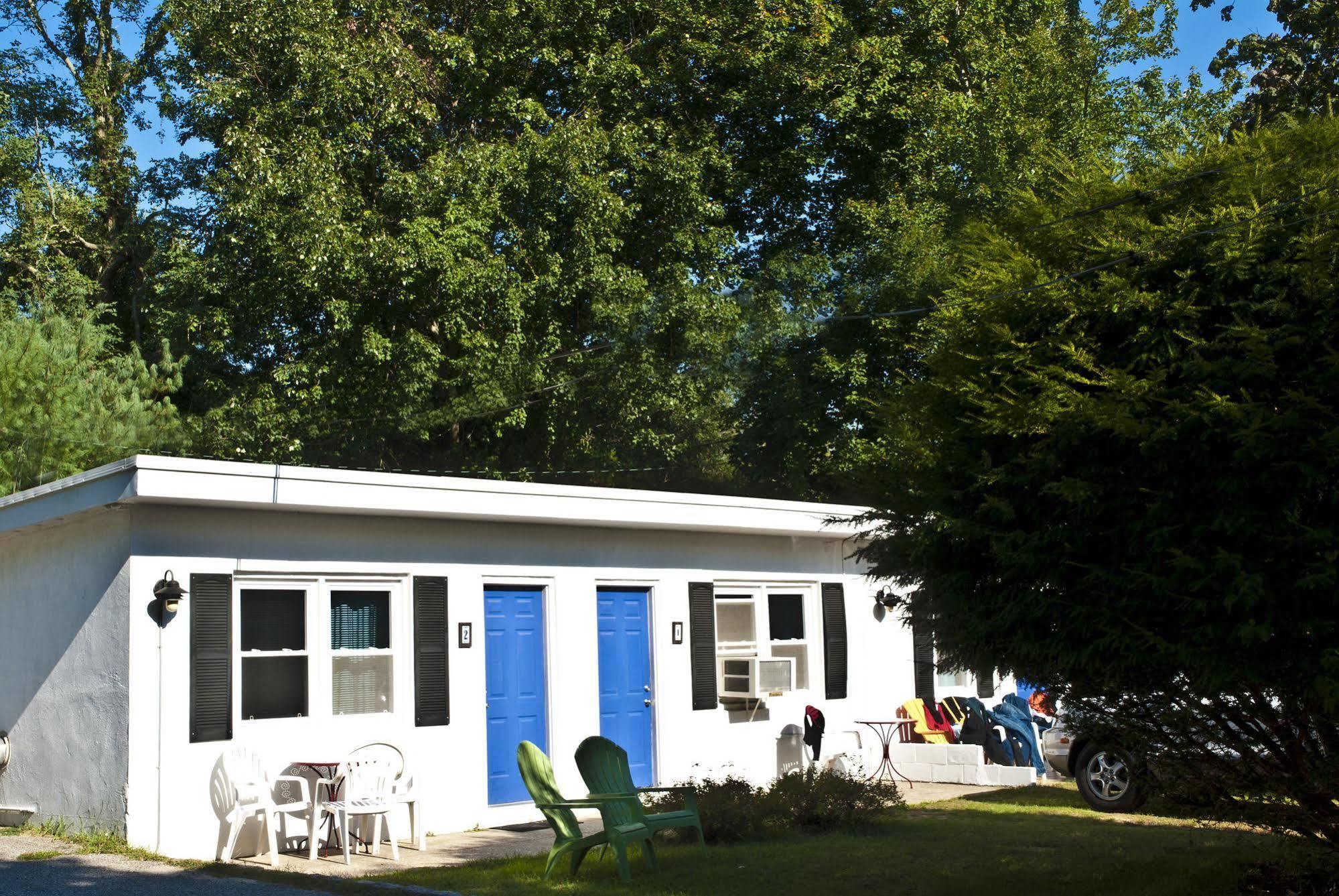The Easterner Motel Southampton Extérieur photo